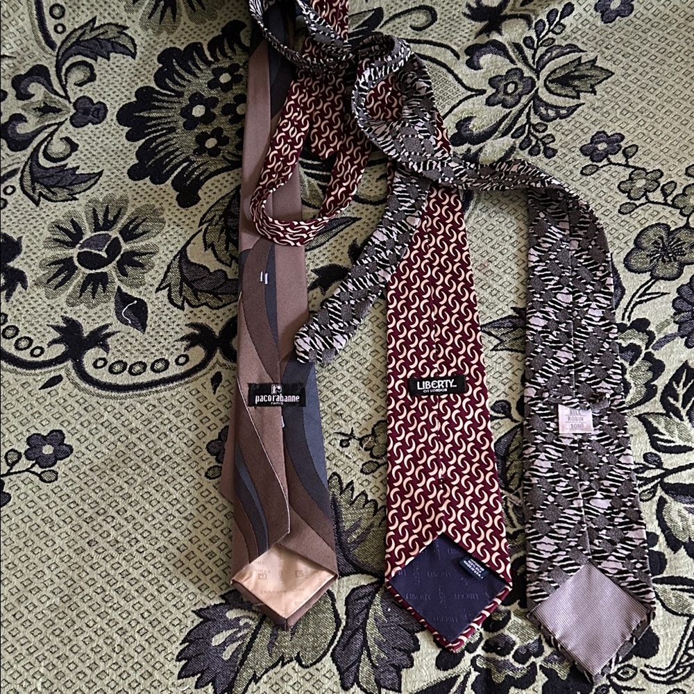 Liberty Burgundy and Cream Geometric Tie